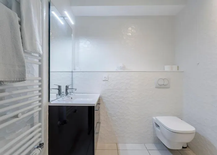 Le 13eme Etage - Lafayette 3 アパート