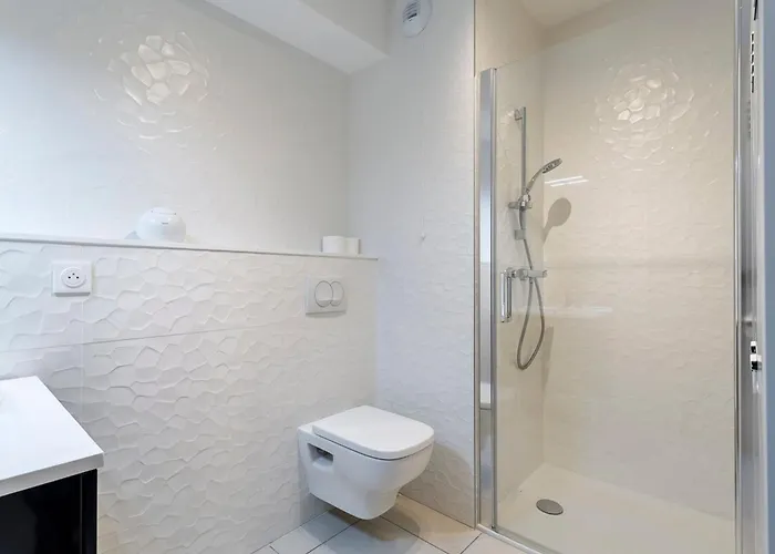 Le 13eme Etage - Lafayette 3 アパート