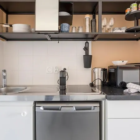 Le 13eme Etage - Lafayette 3 Apartman